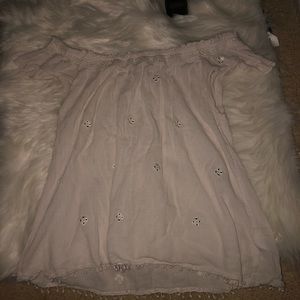 AMERICAN EAGLE OFF THE SHOULDER CUTE SHIRT